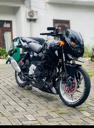 Bajaj Pulsar 180 2010