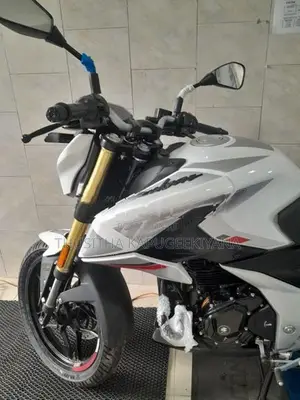 Bajaj Pulsar N160 WHITE2026NSNEW** 2026