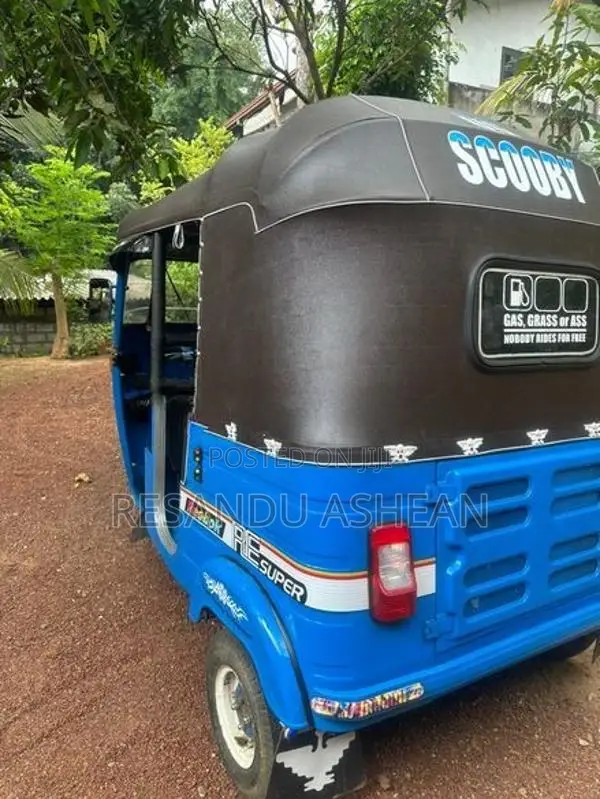 Bajaj RE 2006