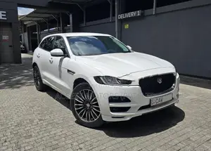 Jaguar F-Pace 2017