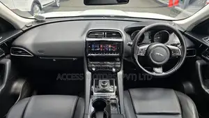 Jaguar F-Pace 2017