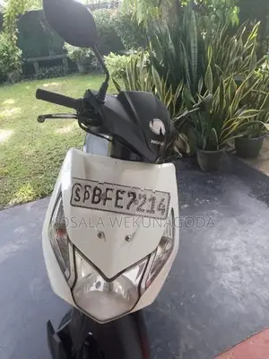 Honda Dio 2017