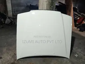 Toyota Crown 151 Bonnet