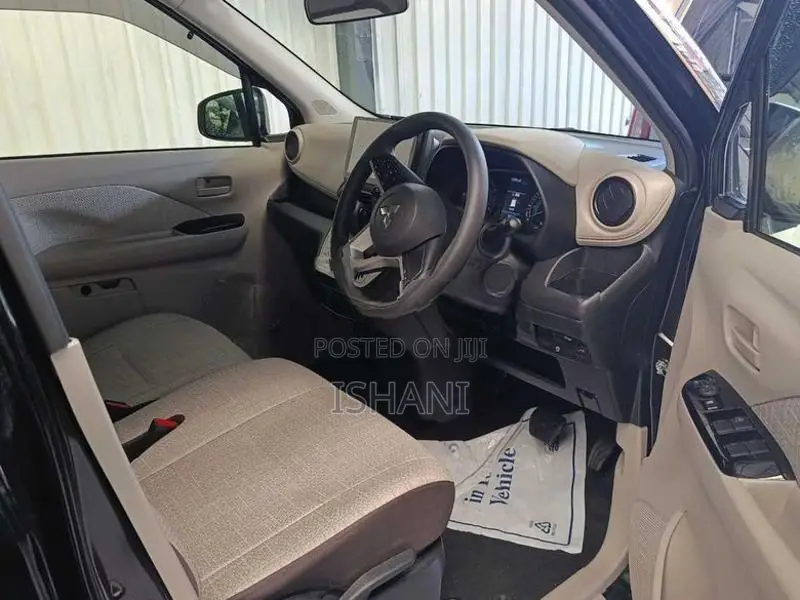 Mitsubishi eK Space 2023
