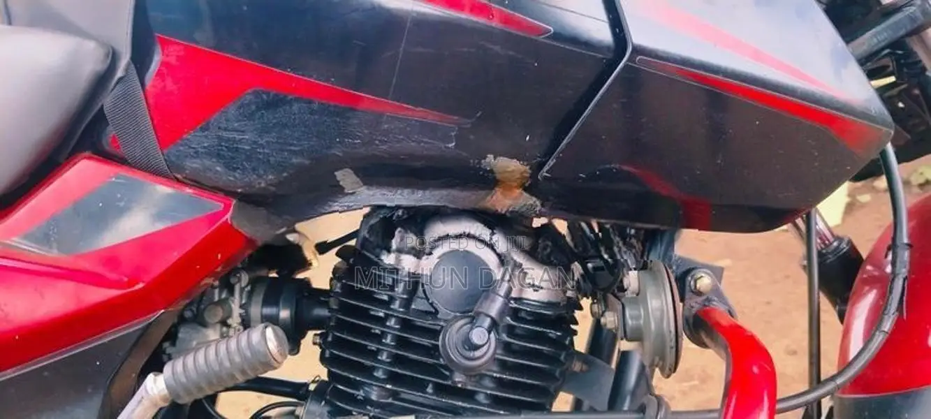 Bajaj Pulsar 150 2015