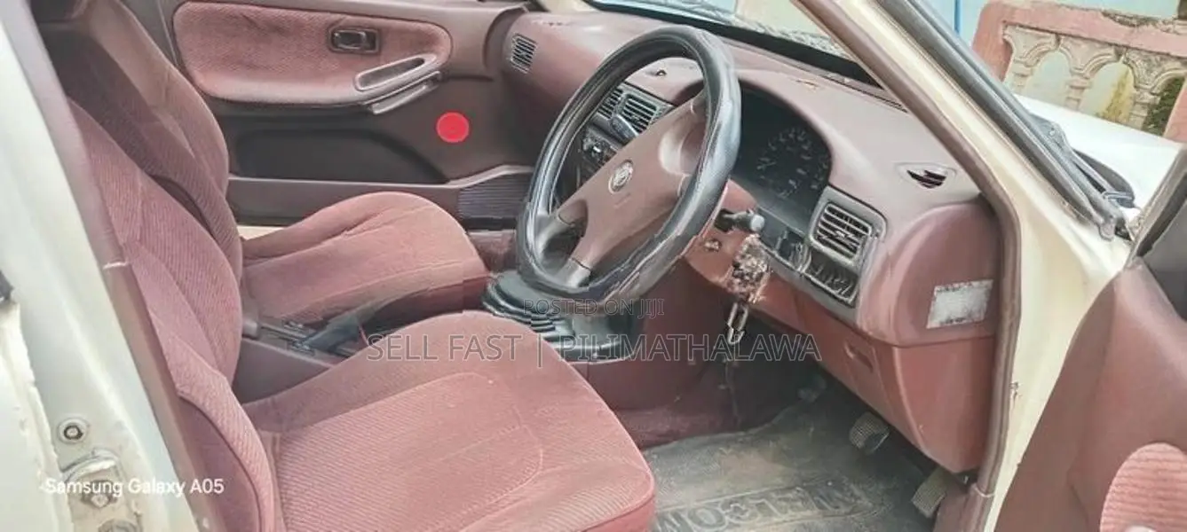 Nissan Sunny 1991