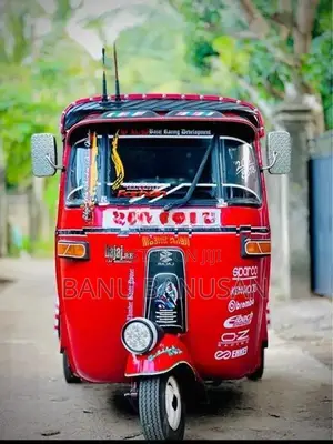 Bajaj RE 1999
