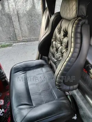 Bajaj RE 2018