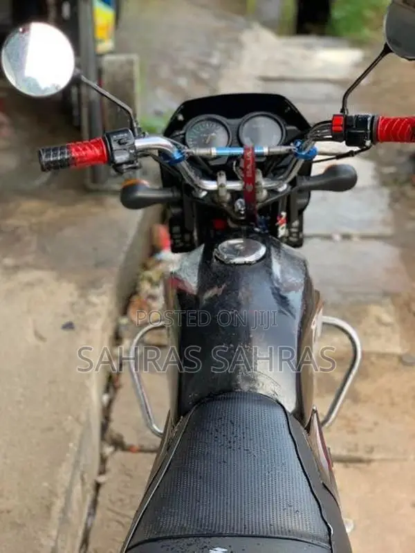Bajaj CT100 2006