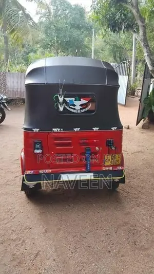 Bajaj RE 2006