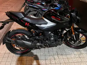 Hero Hunk 160R 2026
