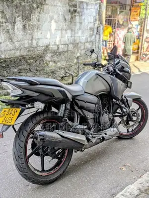 TVS Apache 2014