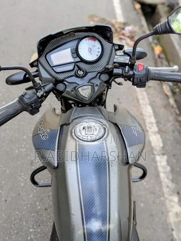 TVS Apache 2014