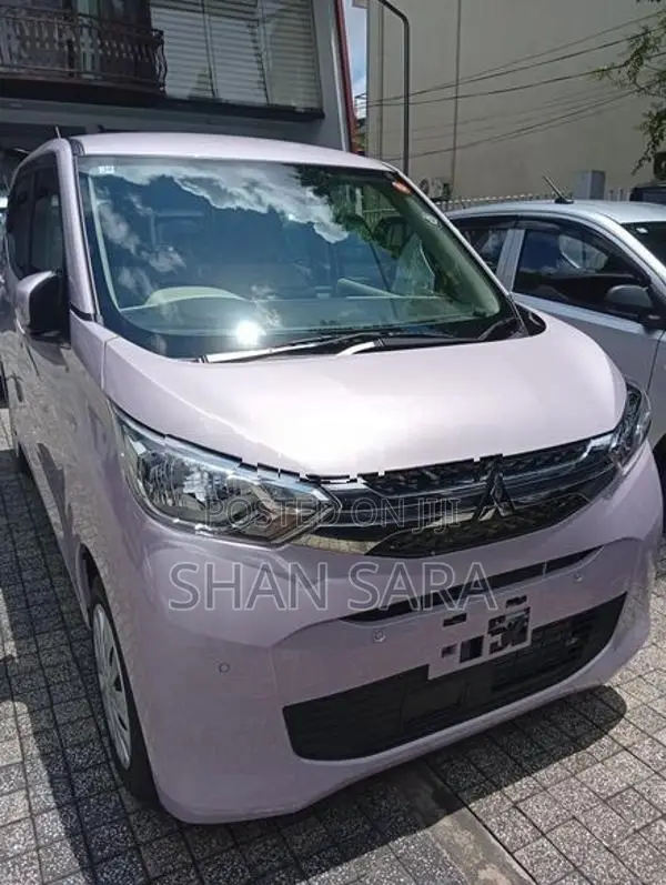 Mitsubishi eK Wagon M 2025