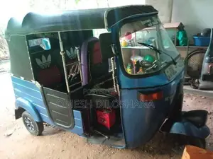 Bajaj RE 2010