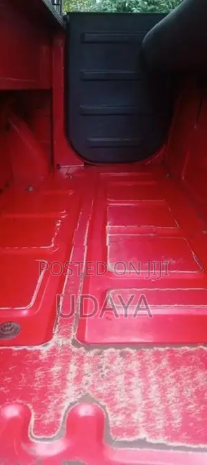 Bajaj RE 2014