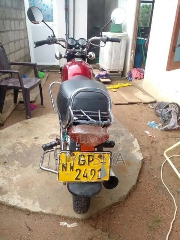 Bajaj Boxer ct100 2002