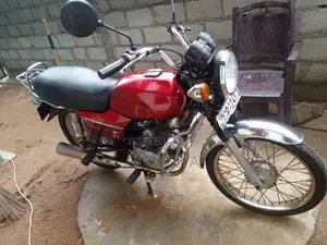 Bajaj Boxer ct100 2002