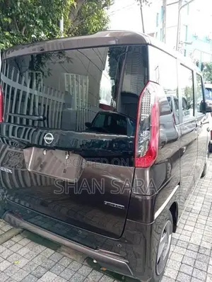 Nissan Roox x 2025