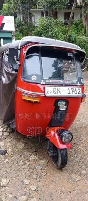 Bajaj RE 2008