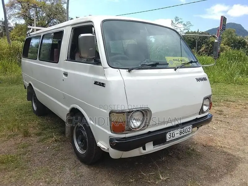 Toyota LH30 30-Xxxx 1982