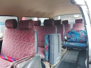 Toyota LH30 30-Xxxx 1982