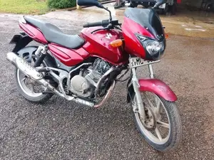 Bajaj Pulsar 150 2005