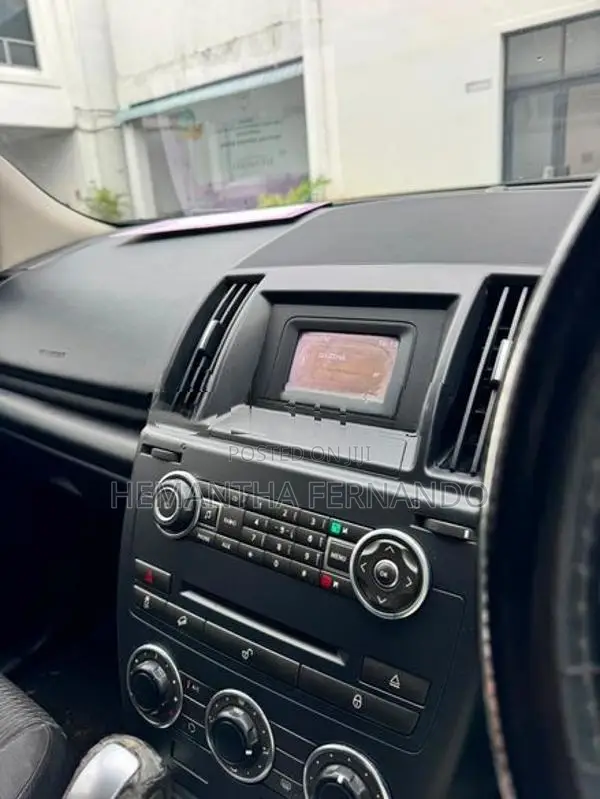 Land Rover Freelander 2015