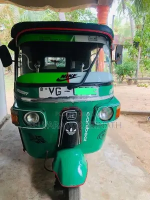 Bajaj RE 2012