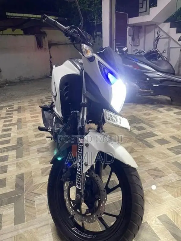 Honda CB Hornet 160R 2017