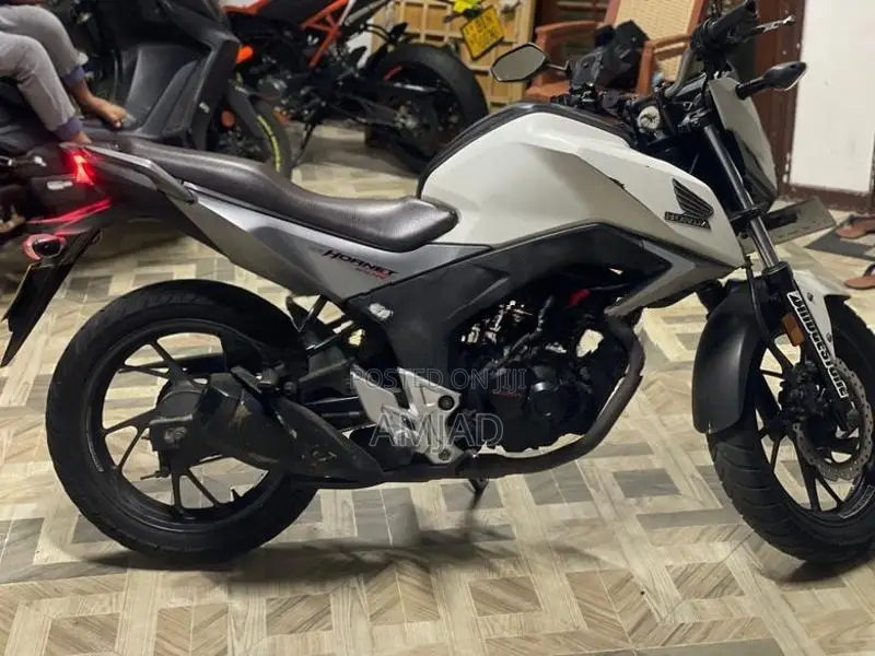 Honda CB Hornet 160R 2017