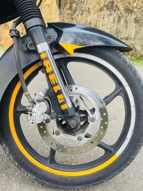 Bajaj Pulsar 135 2011