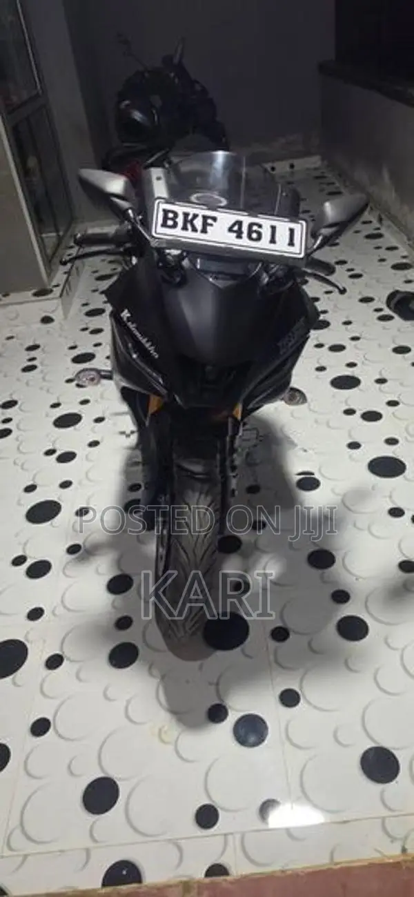 Yamaha R15 2025