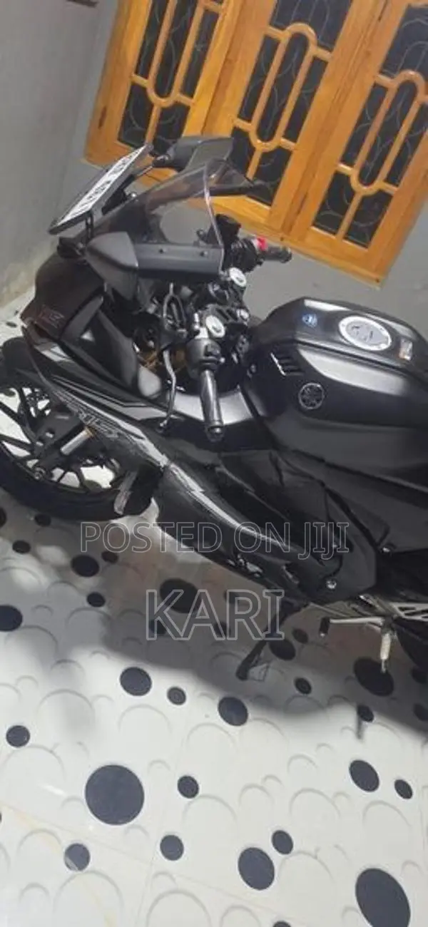 Yamaha R15 2025