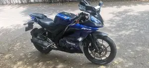 Yamaha R15 2019