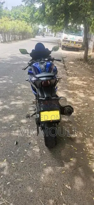 Yamaha R15 2019