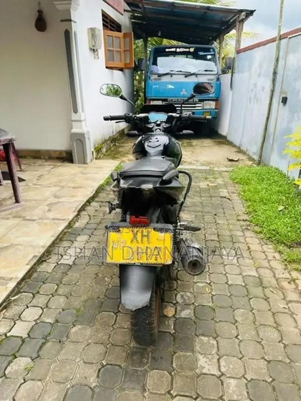 Bajaj Pulsar 150 2012