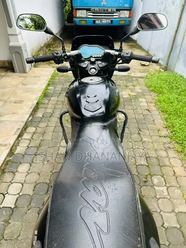 Bajaj Pulsar 150 2012