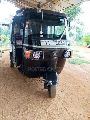 Bajaj RE 2012