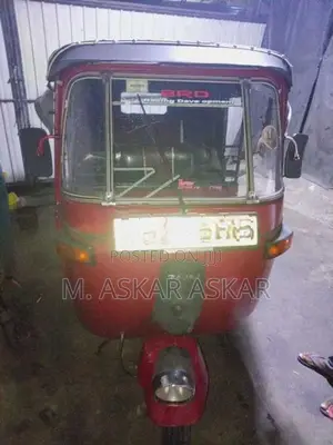 Bajaj RE 2001