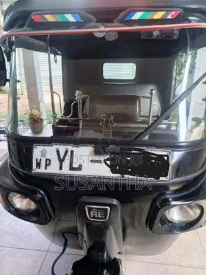 Bajaj RE 2011