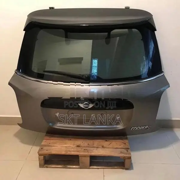 Genuine Mini Cooper S F56 2018 Tailgate Dicky Windscreen