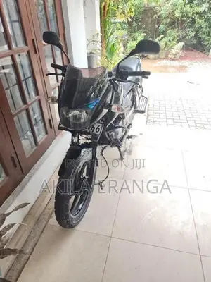 Bajaj Pulsar 150 2015