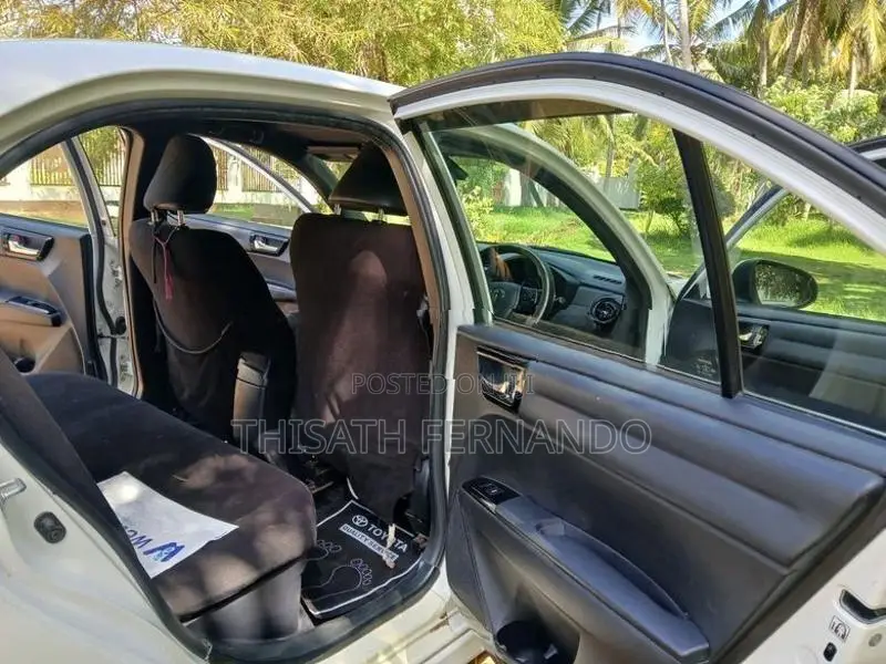 Toyota Axio 2017