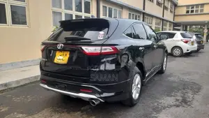 Toyota Harrier 2017