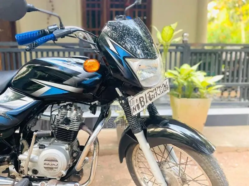 Bajaj CT100 2015