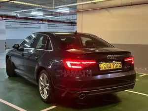 Audi A4 2.0L 40TFSI 2016