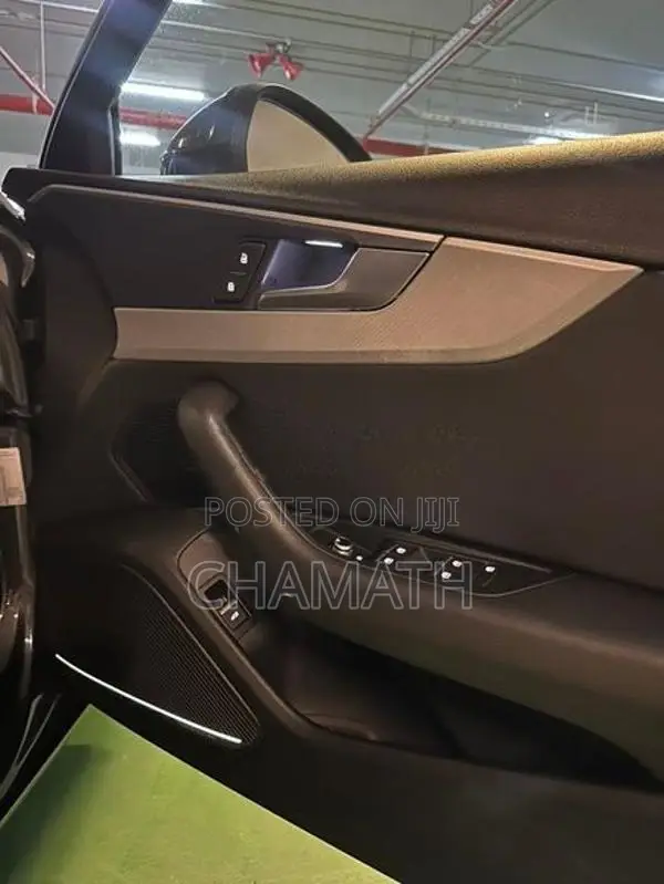 Audi A4 2.0L 40TFSI 2016
