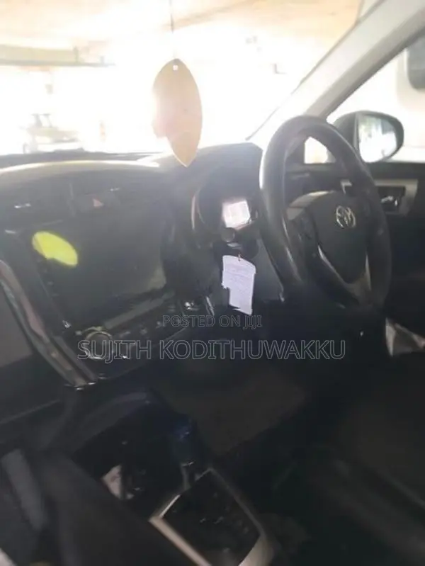 Toyota Axio 2013