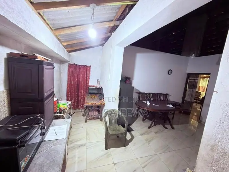 14.67 Perch Land with House for Sale Kuran, Katunayaka